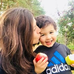 Meet your Posher, Lena